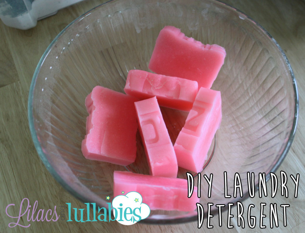 DIY Laundry Detergent Safe for Regular and HE Washers! Leaves clothes, clean, fresh and saves you money!